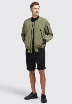 Khujo Astile2 - Bomberjacks - Olivgrün 11 Khujo Astile2 - Bomberjacks - Olivgrün -Khujo Kleding Winkel 154f2b414557431e85ab9996f2fd3dce
