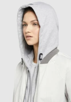 Khujo Persee - Lichte Jas - Hellgrau -Khujo Kleding Winkel 253623901abf427d9b9ae258542552a1