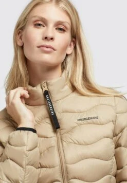 Khujo Eleni - Jas - Beige -Khujo Kleding Winkel 2aba7bf57e5d4c999d935744ea80d256