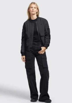 Khujo Nova - Bomberjacks - Schwarz -Khujo Kleding Winkel 3f267be9c93b4397bc23ff8d64b80006