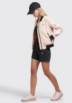 Khujo Stence2 - Bomberjacks - Apricot 11 Khujo Stence2 - Bomberjacks - Apricot -Khujo Kleding Winkel 4f6211ebe60c417d931b2fee60d3374e