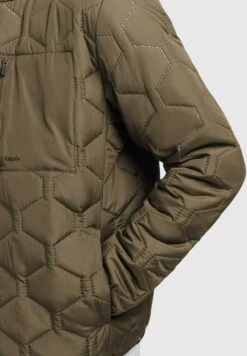 Khujo True - Jas - Olivgrün 17 Khujo True - Jas - Olivgrün -Khujo Kleding Winkel 8690133efeac4581bc18990aac2f7f5a