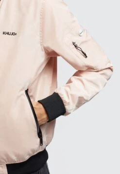 Khujo Stence2 - Bomberjacks - Apricot 13 Khujo Stence2 - Bomberjacks - Apricot -Khujo Kleding Winkel 991aae9a8a554ebd81916b1deb2be429