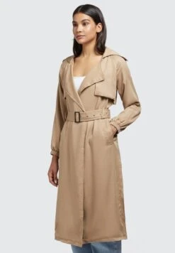 Khujo Garda - Trenchcoat - Beige -Khujo Kleding Winkel a78d16b056cc499cae7698452a665f97