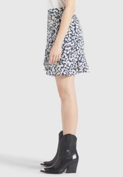 Khujo Undine - A-Lijn Rok - Dunkelblau-Weiß Geblümt 16 Khujo Undine - A-Lijn Rok - Dunkelblau-Weiß Geblümt -Khujo Kleding Winkel a9b11584a1784e7db3233bd0969646eb