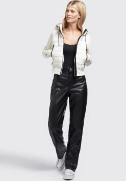 Khujo Dalis Shiny - Jas - Cremeweiß -Khujo Kleding Winkel a9f0aa013bbb4616808d3a1ddc6eb84b