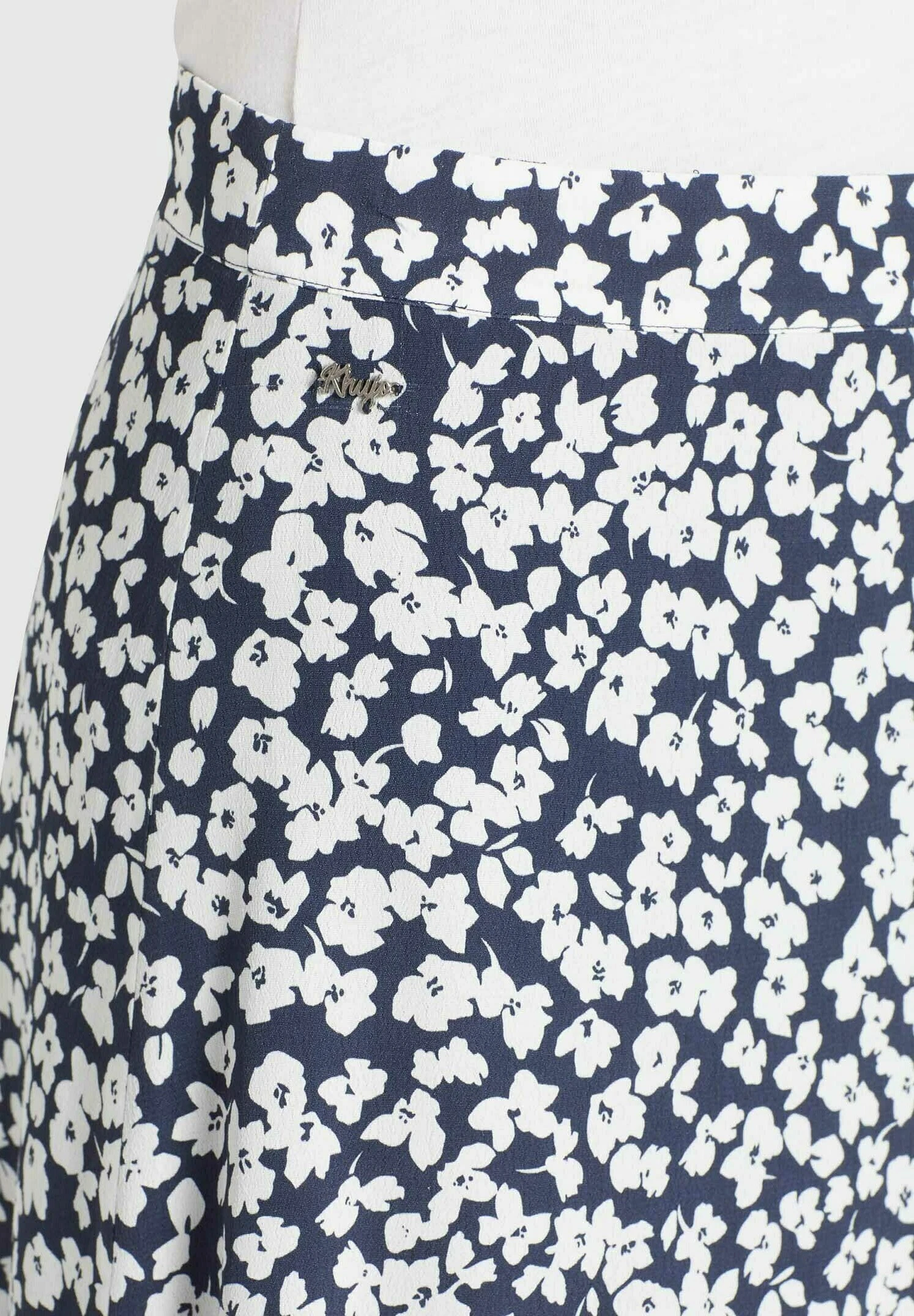 Khujo Undine - A-Lijn Rok - Dunkelblau-Weiß Geblümt 9 Khujo Undine - A-Lijn Rok - Dunkelblau-Weiß Geblümt - Afbeelding 9