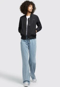 Khujo Kleding Winkel 3 Khujo Kleding Winkel -Khujo Kleding Winkel e3db776bd5c7407d92492a67f6290a31