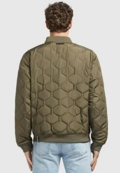 Khujo Carlson - Jas - Olivgrün -Khujo Kleding Winkel f49ad209e38242abb0fb92c4f245ee56